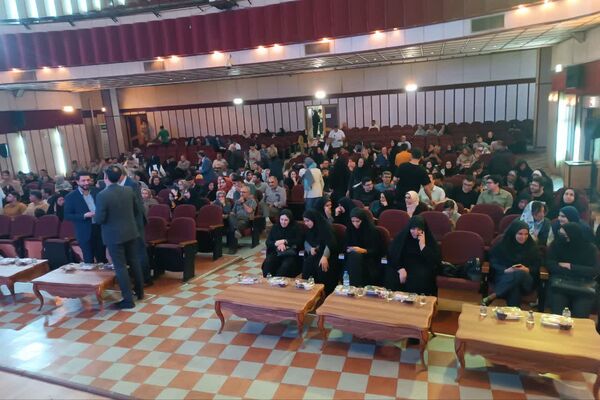 آیین تجلیل از رتبه های برتر کنکور و المپیادهای علمی جهانی فارس در سال1403  