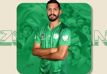 ذوب آهن یک مهاجم خرید