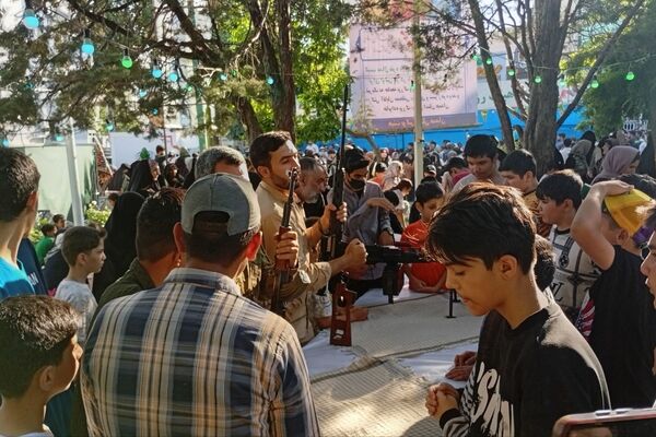 برگزاری عید غدیر در پارک چمران شهرستان ملایر