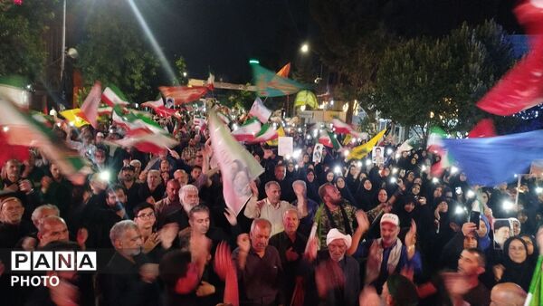 حماسه سازی مردم برای صد و بیست و چهار شب در مسجد جامع شهرستان نیشابور