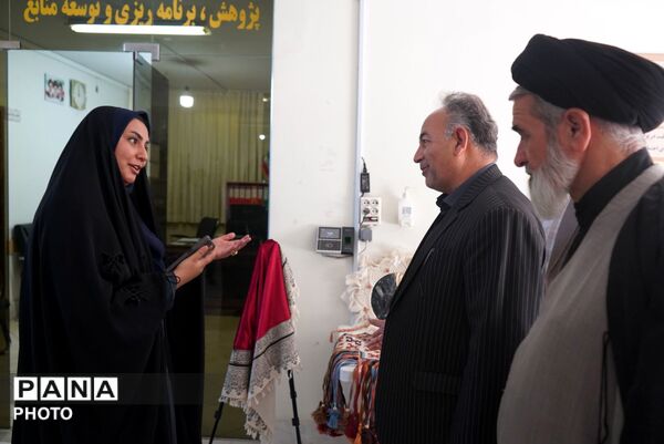 افتتاح نمایشگاه دست سازه های اوقات فراغت در بیرجند