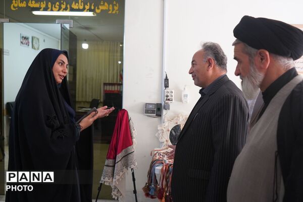 افتتاح نمایشگاه دست سازه های اوقات فراغت در بیرجند