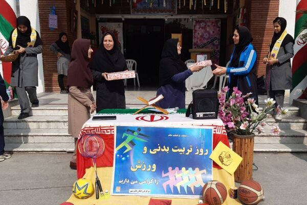 افتتاح سومین المپیاد ورزشی درون‌مدرسه‌ای در دبیرستان فرزانگان قائمشهر