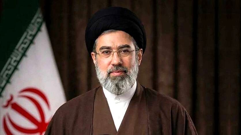 پیام رهبر انقلاب اسلامی به مناسبت روز کارگر و روز معلم