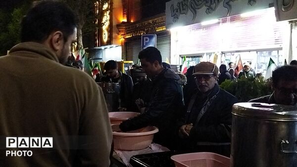 گذری بر فعالیت موکب مردمی شهید مصطفی صدر زاده در مراسم چهلم رهبر شهید و شهدای میناب