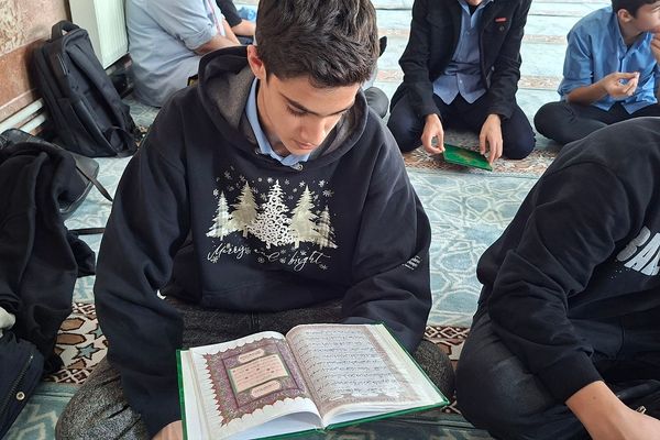 محفل نورانی قرآن کریم در مدارس کوثر ۲ و جدلی ناحیه دو شهرری 