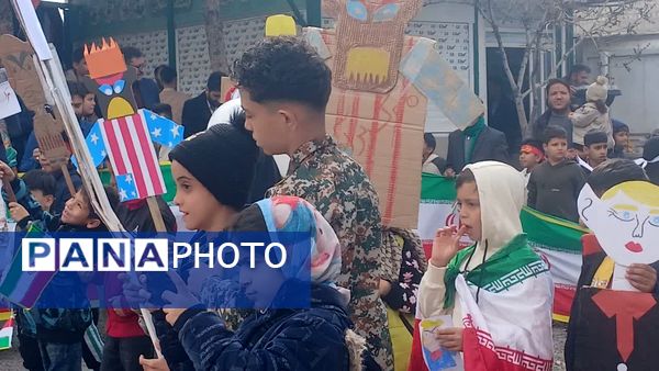 راهپیمایی 22 بهمن در روستای صرم قم