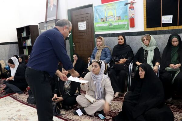 انتخابات انجمن اولیا و مربیان دبیرستان جلیل مرشدیان ناحیه ۷