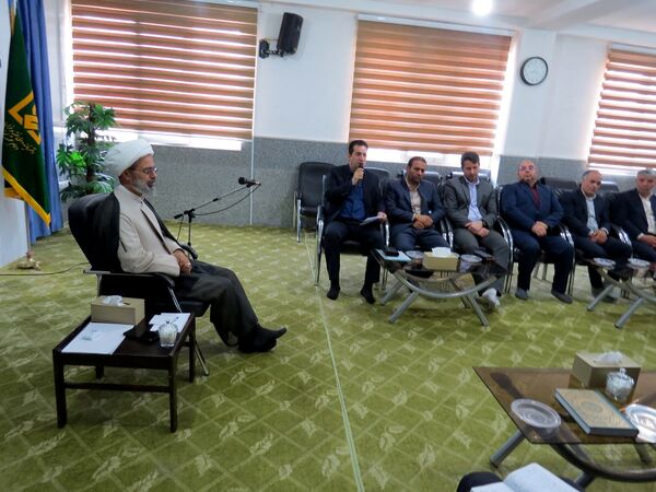 دیدار مدیرکل آموزش و پرورش و جمعی از همکاران با نماینده‌ ولی فقیه در استان خراسان شمالی