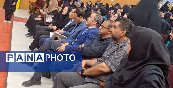 برگزاری جشن ستارگان دبیرستان دخترانه هیات امنایی نیایش