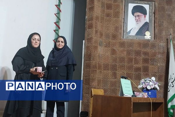 برگزاری انتخابات انجمن اولیا و مربیان در دبستان شهید مجید مجیدی ناحیه دو شهرری 