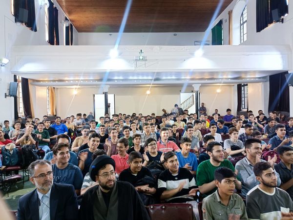 دورهمی آرمانی در  پایگاه‌های تابستانی