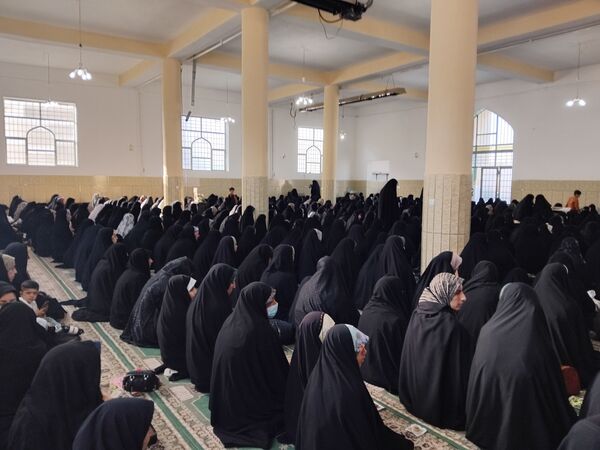 اقامه‌ نماز‌ عیدفطر در شهر وردنجان