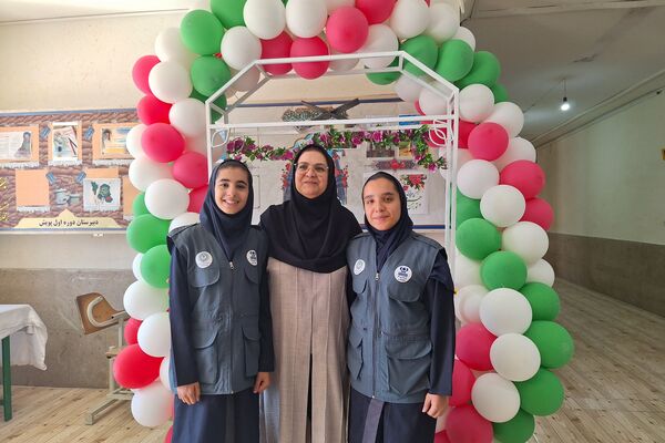 آیین نواختن زنگ مدرسه با شروع سال تحصیلی جدید 