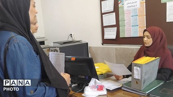 مشاوره تحصیلی و انتخاب رشته در مدرسه توللی امجد