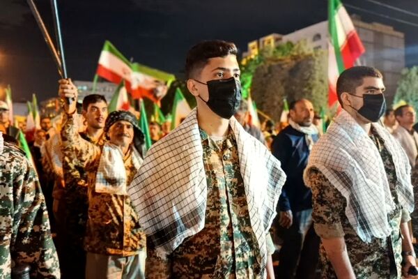 آیینه امید در اجتماعات مشهد