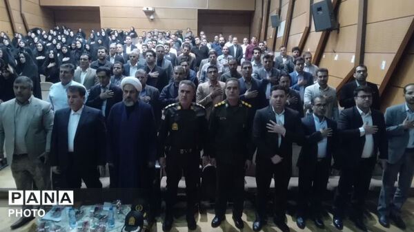 آیین گرامیداشت هفته معلم و تجلیل ازمعلمین زحمت کش  شهرستان کوهدشت 
