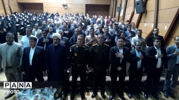 آیین گرامیداشت هفته معلم و تجلیل ازمعلمین زحمت کش  شهرستان کوهدشت 