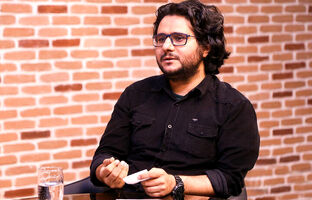 هنرمند باید «روایت‌گر» باشد