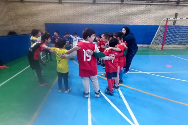 مسابقه ورزشی «روز پدر و پسری» طرح شهید خرازی در دبستان پسرانه علامه طباطبایی پیشوا