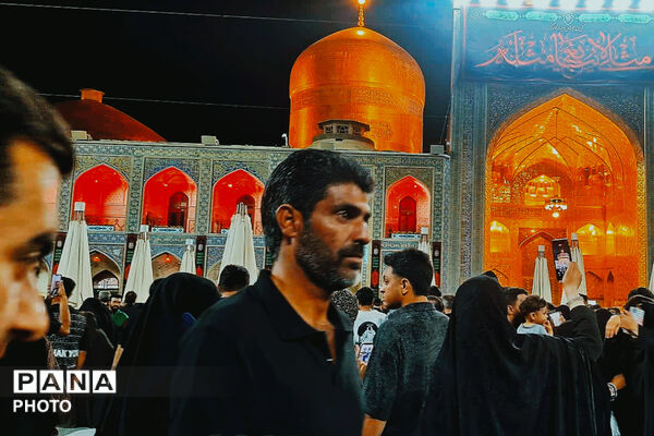 سوگواری تاسوعای حسینی در حرم مطهر امام رضا(ع)