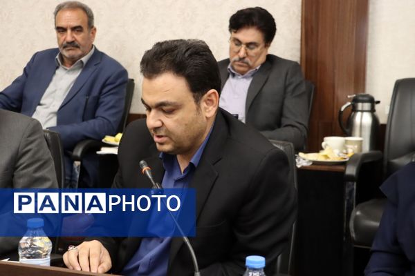 شورای آموزش و پرورش قطب شهید برونسی به میزبانی تربت حیدریه