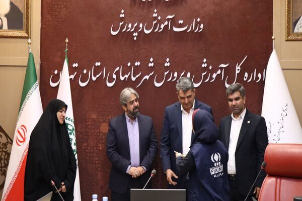 نشست صمیمی فعالین رسانه ای دانش‌آموزان با مدیرعامل خبرگزاری پانا