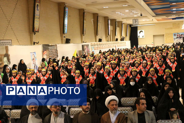 جلوه‌هایی از یادواره شهدای فرهنگی و دانش‌آموز استان قم