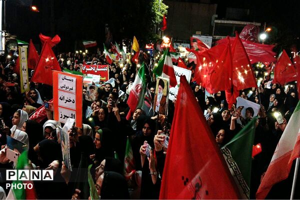  میدان بیعت دانش‌آموزان با سیدالشهدای انقلاب