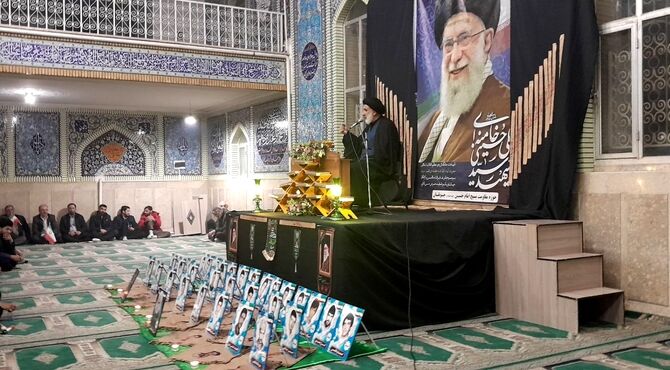 اجتماع خونخواهی امام شهید امت در شهر جونقان 