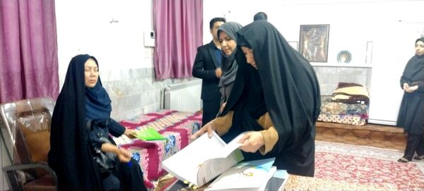 بازدید استانی کارشناس بهداشت از دبیرستان شهید محمدی پور