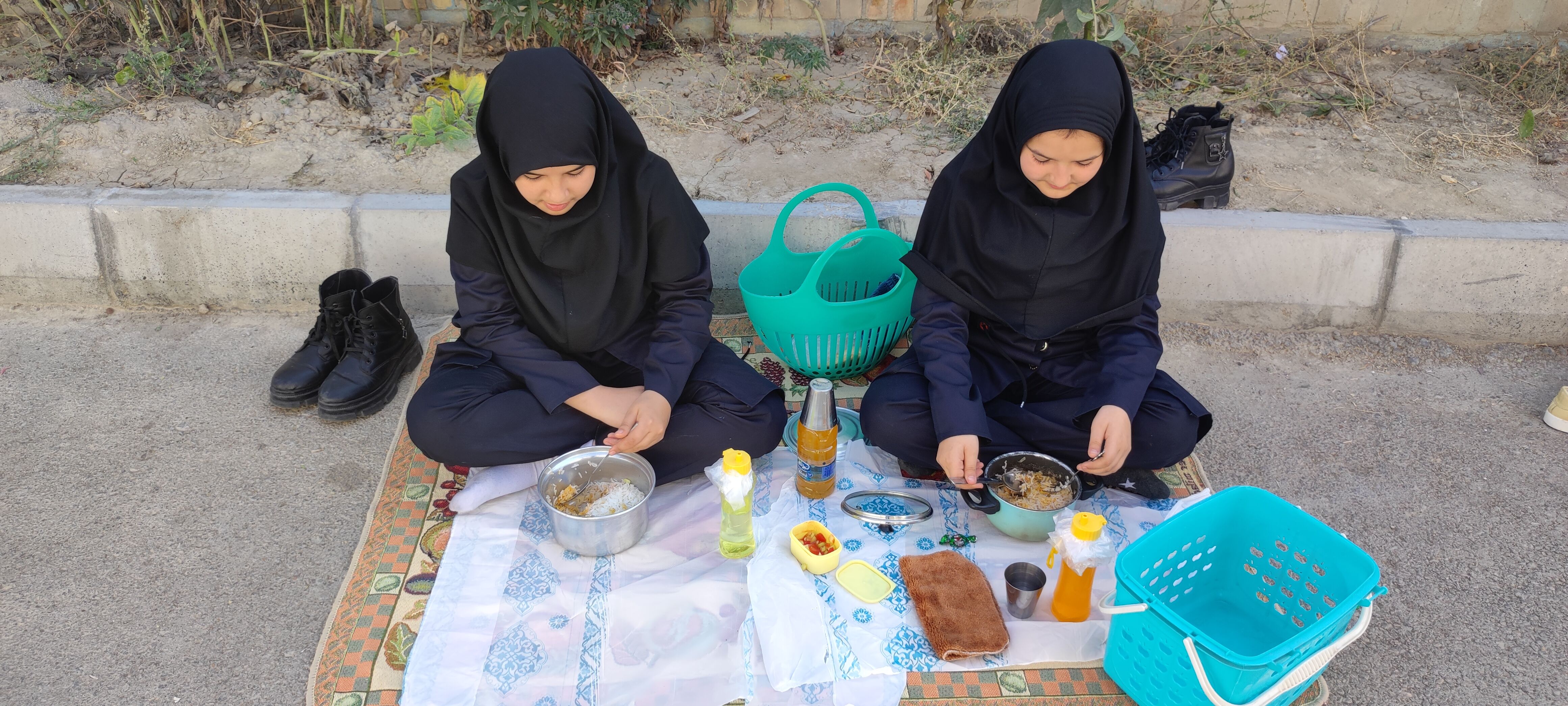 نهار سالم به مناسبت روز جهانی غذا و پوکی استخوان در مدرسه شهید خاقانی شیروان