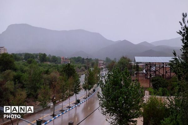 باران بهشتی، رنگین کمان زیبا و نسیم باطراوت بهاری هدیه اردیبهشت ماه در شهر بار