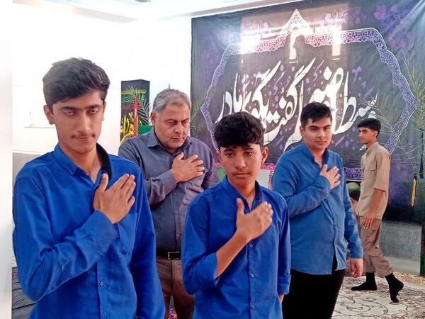 آیین استقبال باشکوه از شهید گمنام در مسجد مهدیه فین