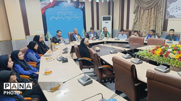 آیین تجلیل از دانش‌آموزخبرنگاران پانا در رودان