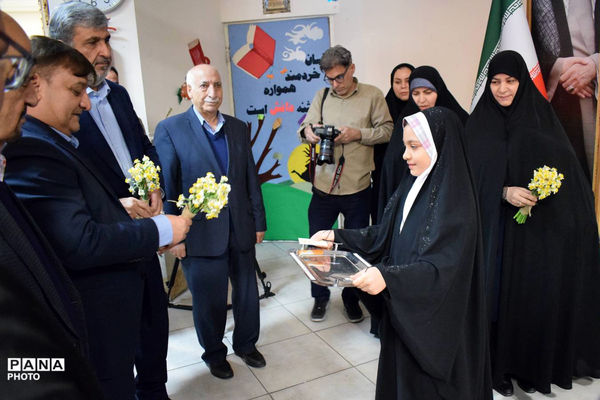 نشست منطقه‌ای مدیران مدارس خیرساز در مدرسه شاهد امام سجاد(ع)