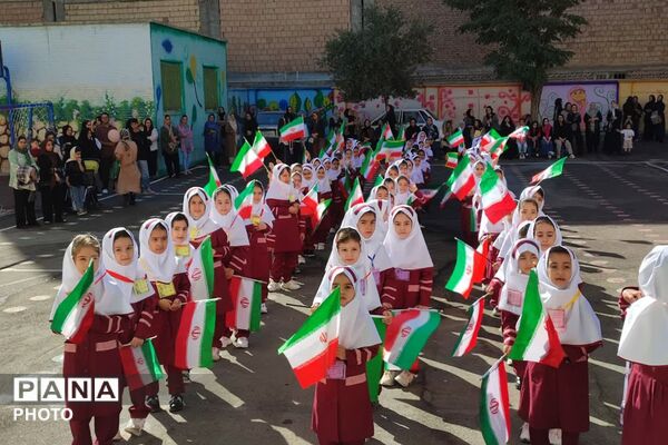 زنگِ مهر در بهارستان دو؛ از فرشته‌ها تا شکوفه‌ها