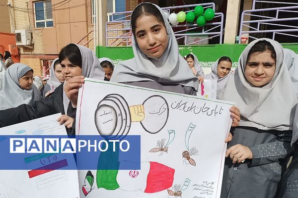 جشن انقلاب در ناحیه دو شهرری با حضور معاون پرورشی و فرهنگی شهرستانهای استان تهران 