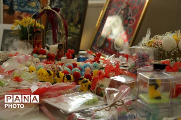 سیری در نمایشگاه دستاوردهای کانون‌های فرهنگی‌ تربیتی در آذربایجان شرقی