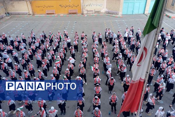 جشن پیروری انقلاب اسلامی در دبستان شهید آقچه‌لو رباط‌کریم