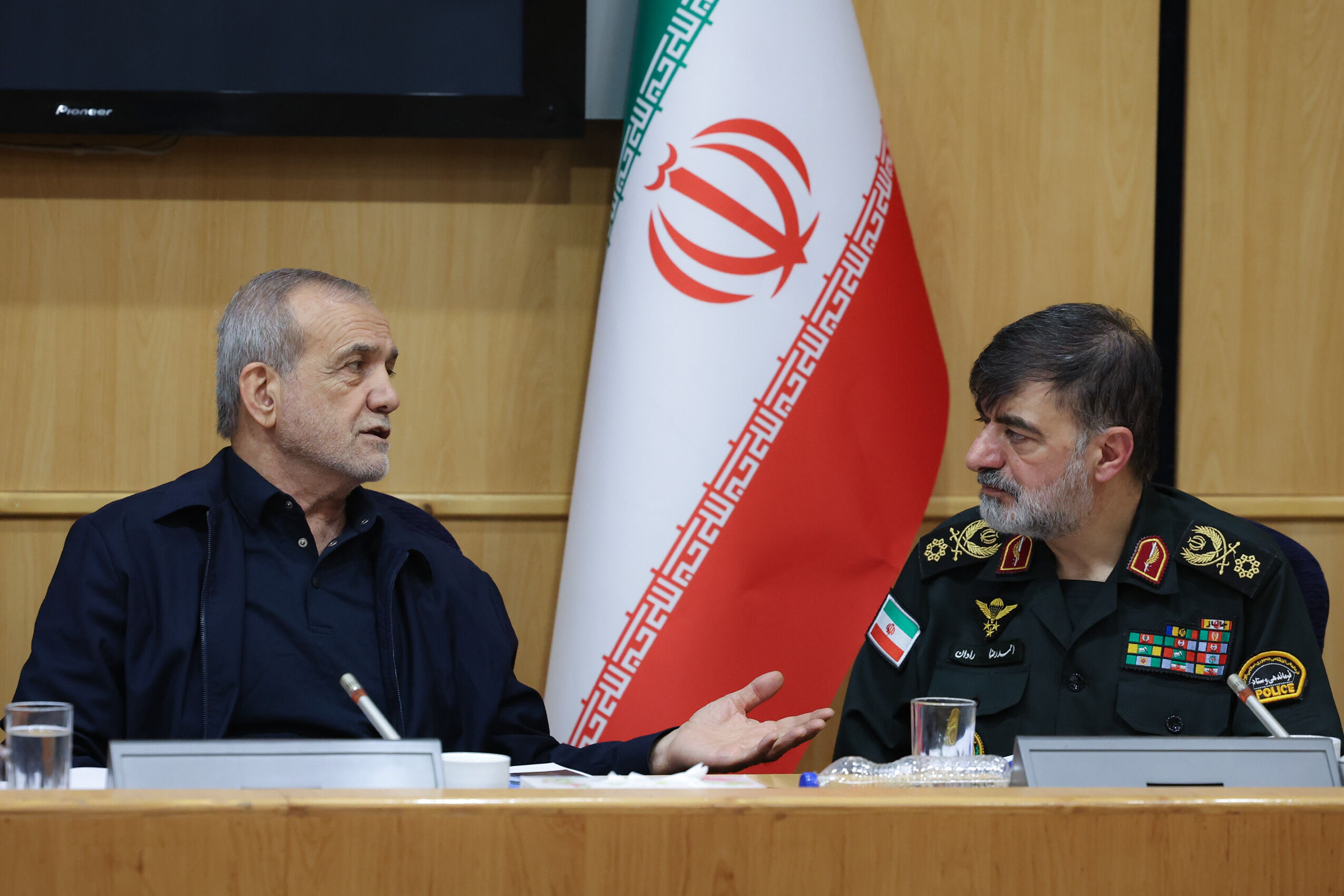 تقویت، بازمهندسی و مردمی‌سازی ساختار امنیت داخلی کشور ضروری است