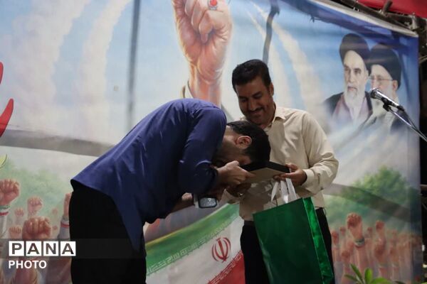 صد و هشتاد و دومین راهپیمایی شبانه مردم ماهدشت همزمان با میلاد رسول اکرم و امام صادق