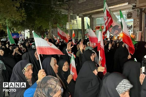 صدای پرتاب موشک‌های دستساز و کاغذی ملت ایران هراسی در دل دشمنان وطن