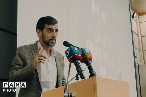 عصر شعر غدیر نصیرشهر با حضور شاعران کشور