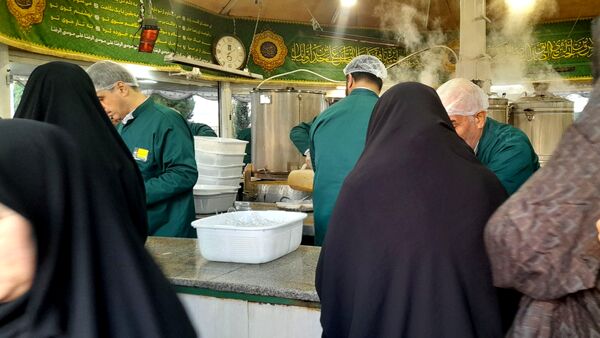 همدلی و زیارت در چهارشنبه‌های رضوی