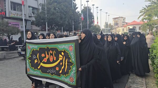 مراسم تشییع پیکر هفت شهید گمنام در رشت