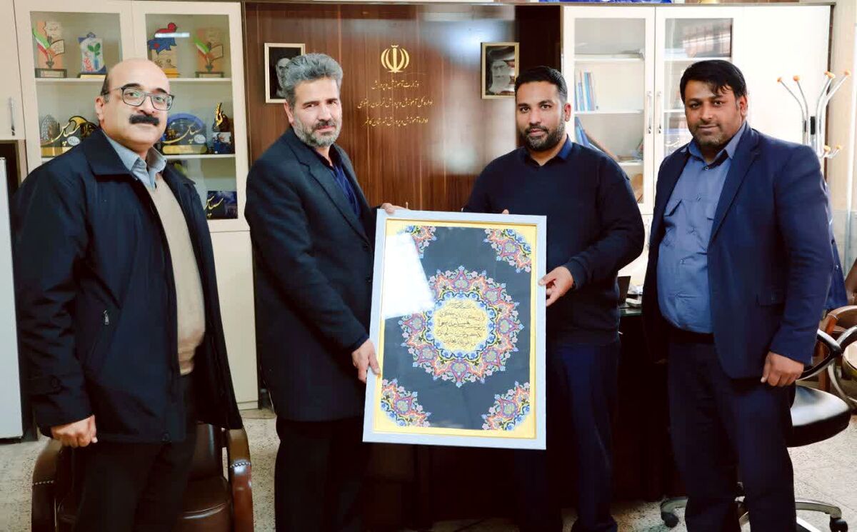اهدا مبلغ ۲۵ میلیارد ریال جهت ساخت مدرسه روستای فروتقه کاشمر توسط فرهنگی نیک اندیش