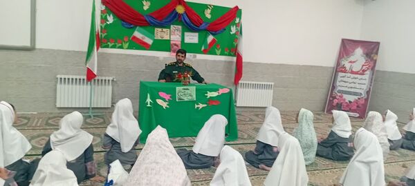 گرامیداشت هفته پدافند غیر عامل و بسیج دانش‌آموزی در دبستان عامل هوشمند زارچ