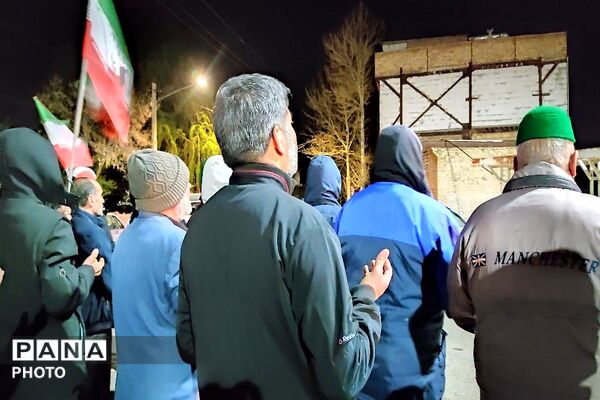 هستیم بر عهدی که بستیم