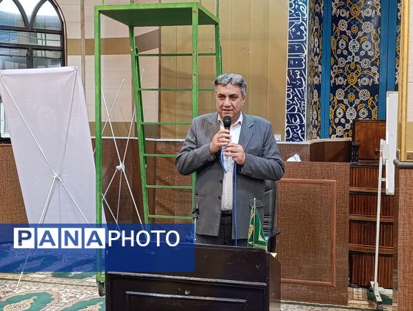 اعزام دانش‌آموزان دبیرستان شاهد امام حسین (ع) اسلام آباد غرب به اردوی راهیان نور